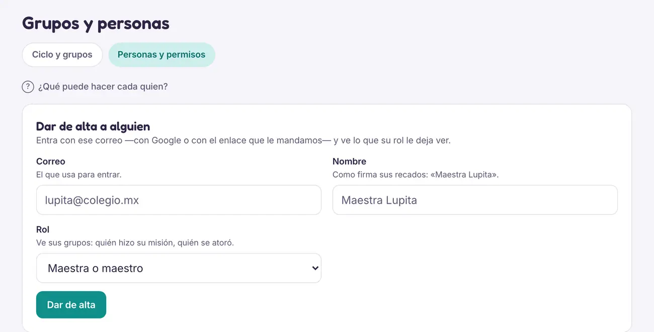 El formulario Dar de alta a alguien, con correo, nombre y rol.